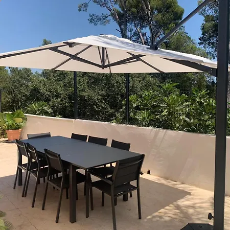 Bois Joli Готель типу 