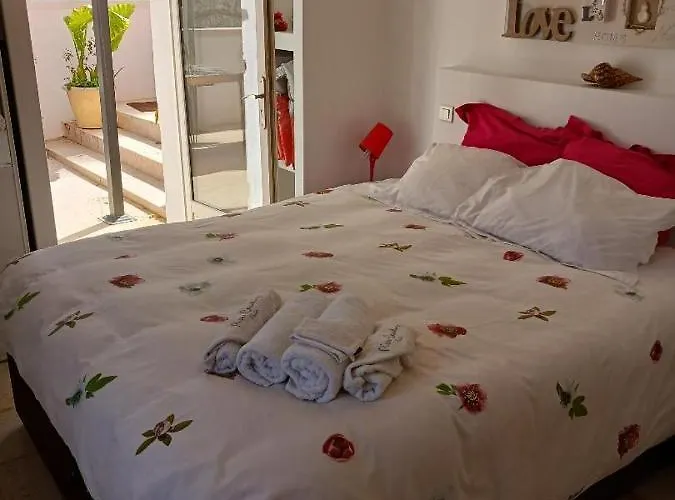 Oda ve Kahvaltı Bois Joli Hyères